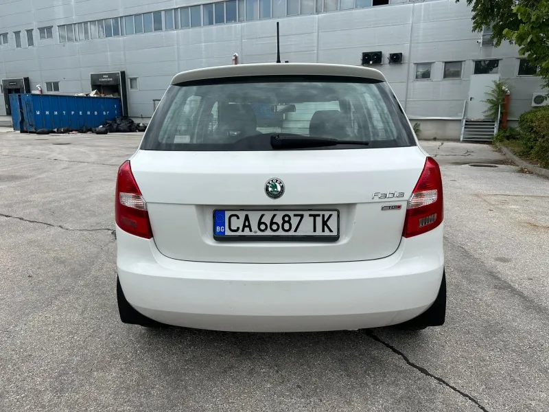 Skoda Fabia 1.6TDI 90кс 2012г Image 4